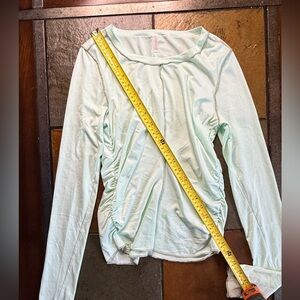 Free people small/petite Mint green thumb holes cinched sides tunic sweatshirt